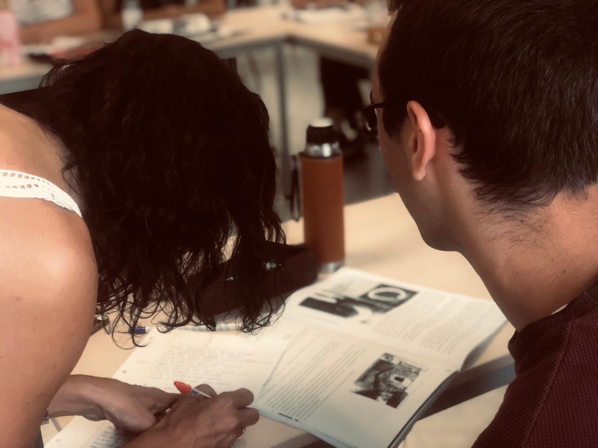 IRLlull's tweet photo. #CULC19 
📍Aprendre i descobrir 
entre amistat i cultura. 
Així és el Campus universitari de la llengua catalana 🗣
➡️https://t.co/hPM7yobk2V https://t.co/5TQejZmpb2