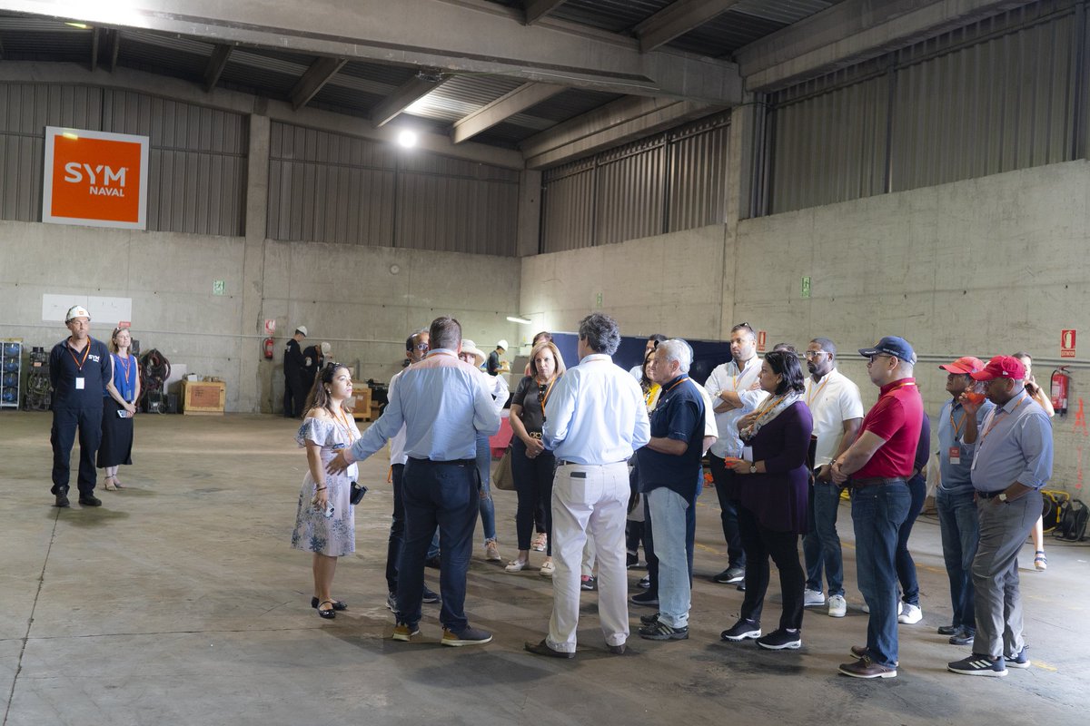 SymNaval's tweet photo. Hace unos días recibimos la visita del Ministro de Industria y otras autoridades de la República Dominicana. ¡Muchas gracias a todos por aceptar nuestra invitación! #AstilleroPuertoAzua #SYMNaval #RepúblicaDominicana #naval #astillero
https://t.co/ZWDAiCIpU2 https://t.co/hdjsqg6aql
