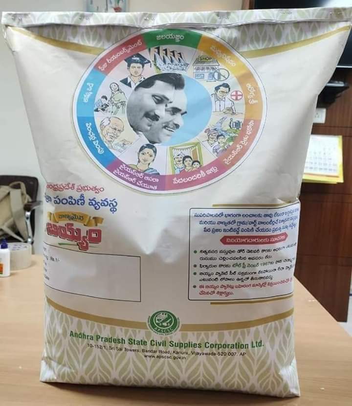 EAtkc_AUYAUvck0?format=jpg&name=900x900