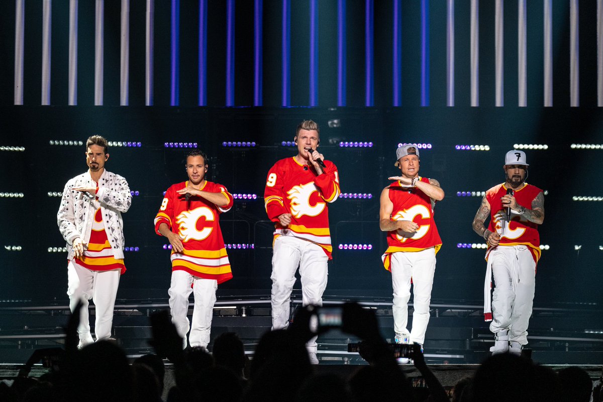 Carlos_BROK22's tweet photo. Really I Proud Of My Boys.... The Best Bioy Band In The World And History ππβ€οΈπ¨π·ππ¨π·π¨π·π¨π·π¨π·
#BSBCAL #DNAWorldTour #Backstreetboys #backstreetboysdnaworldtour #KTBSPA #BSB #BSBDNA #BSB2019 https://t.co/aUu3hpjCID