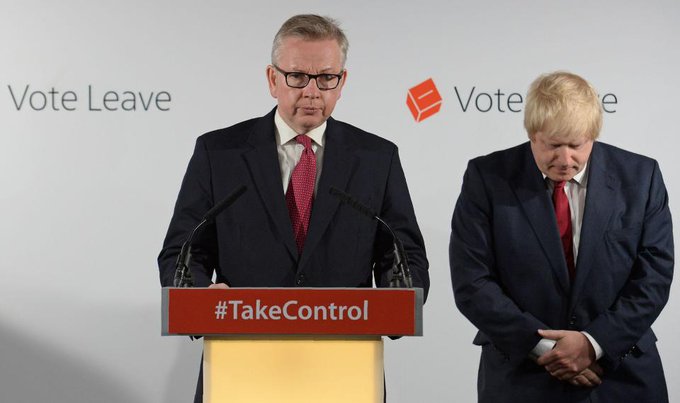 ArchieBurrows34's tweet photo. @RobWright126 @follicles @mikeonthemarne Here he is the day after 'winning'
#shrinkinginches #BackDoorBoris
#NotMyPrimeMinister https://t.co/1cbc085W5M