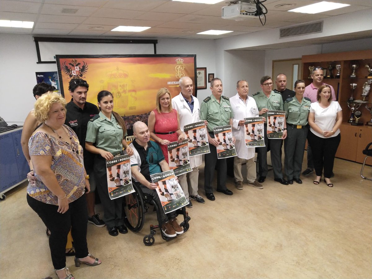 DaRevenga's tweet photo. Presentada la 3a Carrera @CorreXRoman que se celebrará el 5 de octubre en #Yuncos #Toledo. Lo recaudado irá destinado a la investigación de lesiones medulares en el @HNParaplejicos. @guardiacivil @GC_Illescas062 #RománDavid https://t.co/ykYA1NqMiV