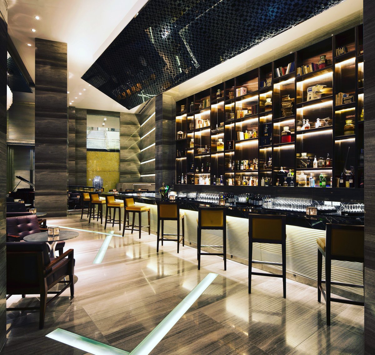 PSAHotelDesign's tweet photo. Embrace Hanoi with modern Luxury - JW Marriott Hotel Hanoi

modern luxury #residence inspired #suites #5star accommodations #jwmarriott #hanoi # vietnam #hotelinteriordesign #luxuryhotel #hospitality #interiordesign #hoteldesign #petersilling #psa #petersillingassociates https://t.co/FLRwJgyRed