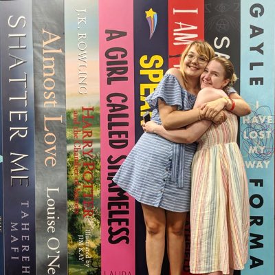 TLCCBlog's tweet photo. #NewProfilePic #yalc19 ⭐️ https://t.co/uY5NzpujQu