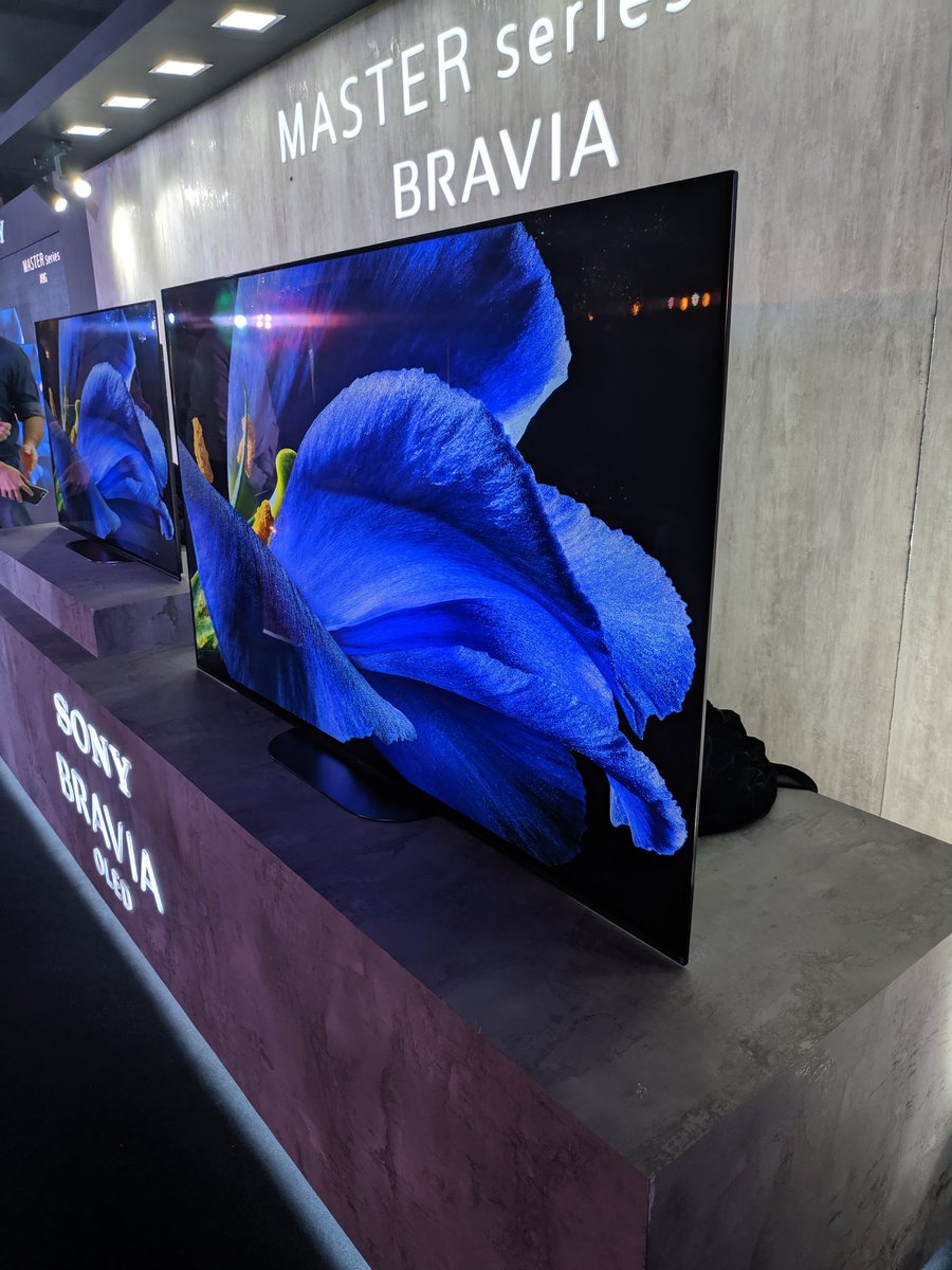 a4akash_'s tweet photo. @sony_india launched the Bravia Master Series A8G & A9G in India with a starting price of INR 2,19,000 & INR 2,69,000 respectively #SonyMasterSeries #TheUltimateVisualExperience https://t.co/uOS7asNtOP
