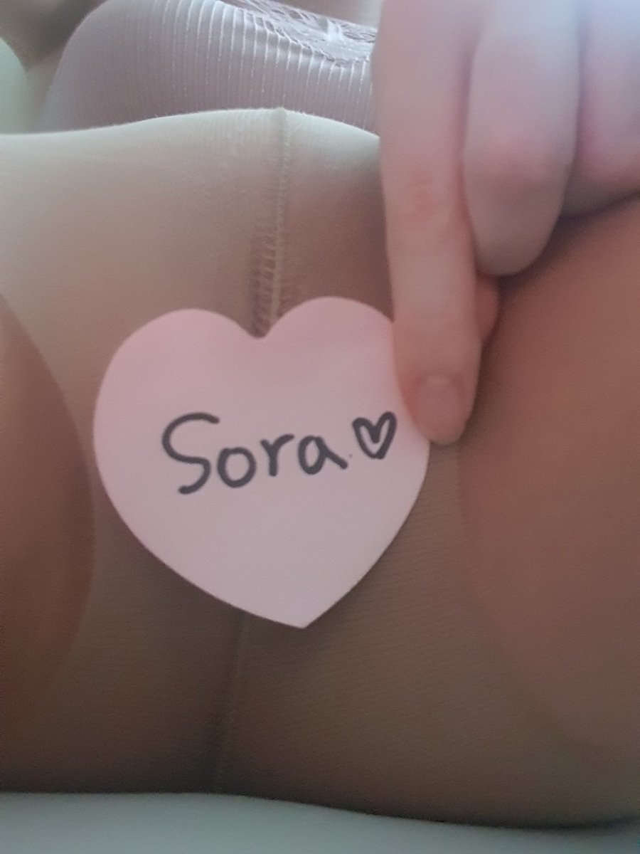 Sora99ss's tweet photo. 어제 영상 찍으면서 ~
노팬티루 스타킹 주문제작중 ㅎㅎ
선인증요구x 입금후인증요청o
직거래도되니까 걱정마세용^^
/#스타킹/#신던스타킹/#스타킹판매/#입던속옷/#개인주문제작/#자영제작/#페티쉬/ https://t.co/9i9zc1Opk3