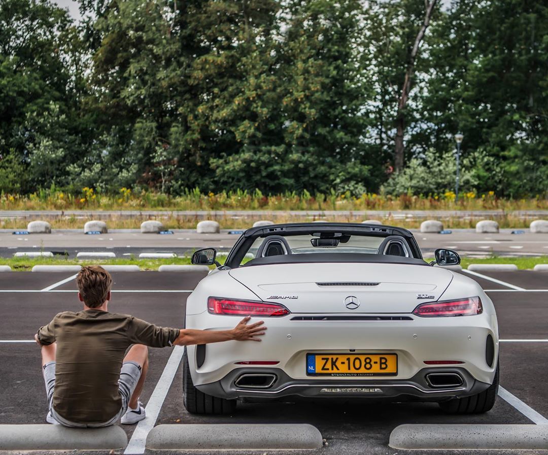 MercedesBenzGR's tweet photo. Ο αληθινός φίλος είναι αυτός που βρίσκεται πάντα στο πλάι σου. 🤜🤛 #InternationalFriendshipDay #FriendshipDay #Φιλία

📷 by @bas_fransen
#MBPhotoCredit https://t.co/Zj2RMIsJlU