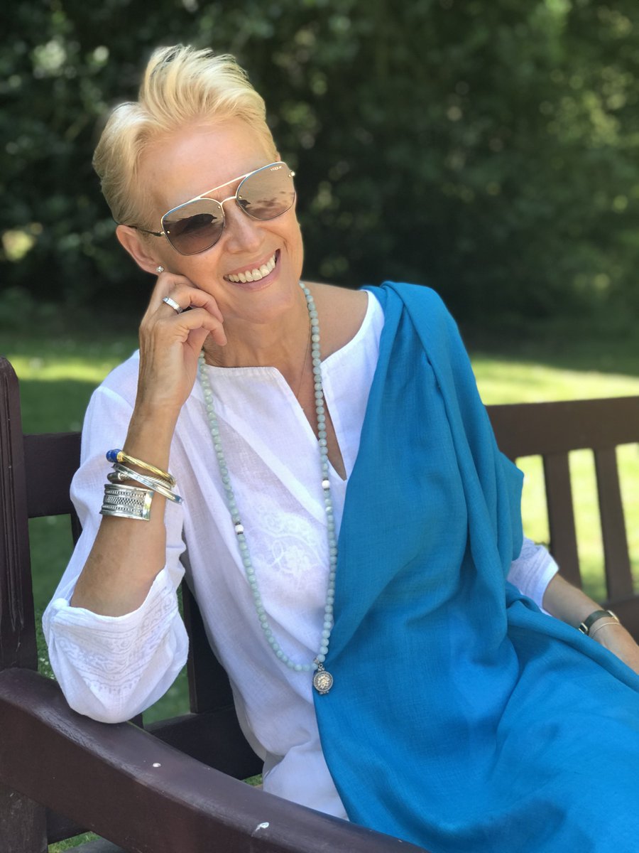 CRCashmere's tweet photo. NEW Cashmere &amp; Silk Wrap - Beautiful turquoise perfect with summer whites! Traditionally made using 60% cashmere/ 40% silk - Turquoise
https://t.co/lVydwjuTqx https://t.co/QefTFSxogT