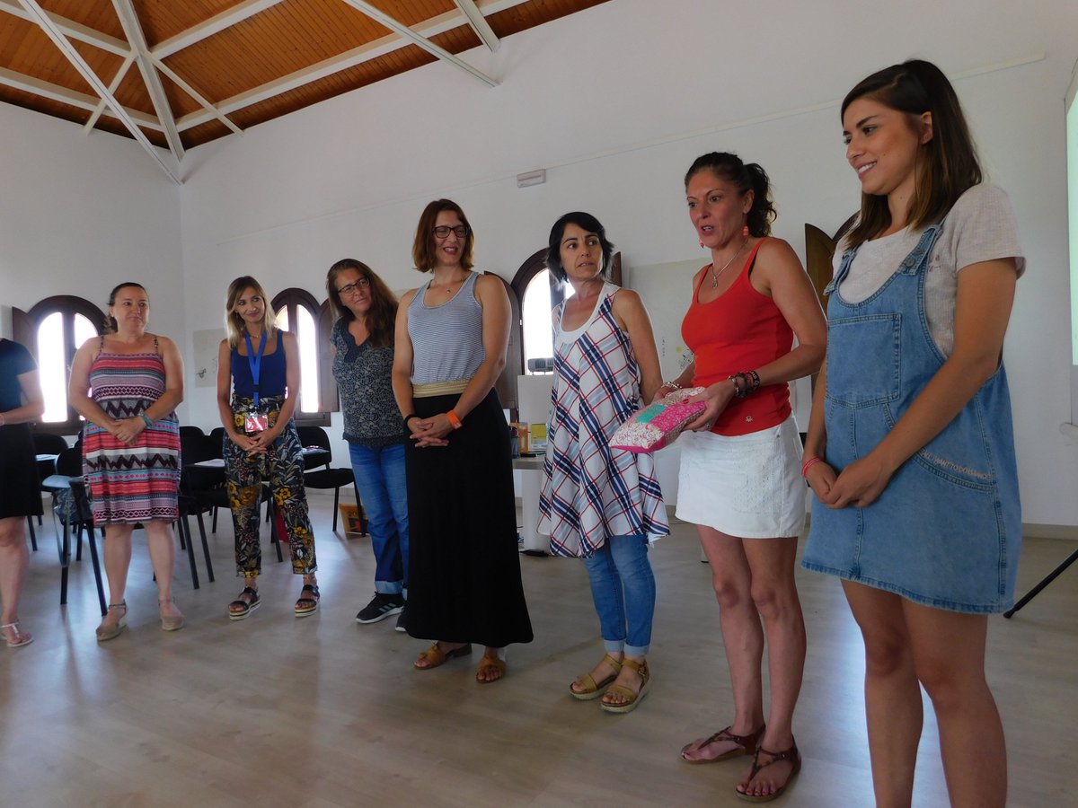 LanzaderaLP's tweet photo. El pasado dia 23 de JULIO realizamos un taller en el que trabajamos con un test de matrices de personalidad #LanzaderaLP y #Lanzaderalarincona dos grandes #coach https://t.co/7xZfwY8Zeh