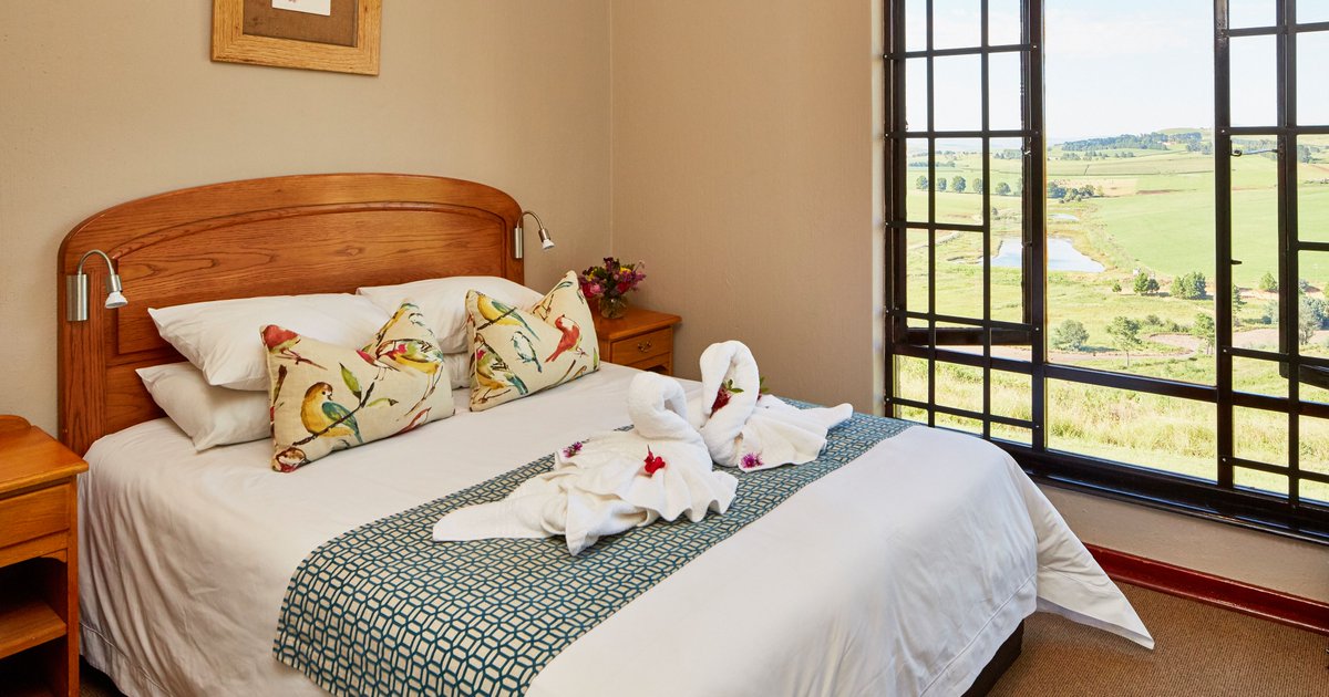 1stExchange's tweet photo. The gorgeous 3-Bedroom Chalets at Midlands Saddle & Trout are fully equipped for a perfect holiday in the countryside.
Find out more here: https://t.co/hrrApQNSFs
#firstexchange #midlandssaddleandtrout #midlands #midlandsmeander #holiday #travel #countryside #countrylife https://t.co/LCTWiPR5Fk