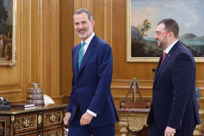 REY FELIPE VI - Página 2 EAtwEHUXkAAz3QZ?format=jpg&name=small