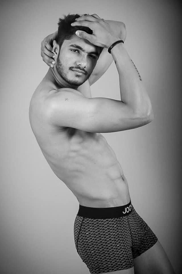 It’s one thing to make a picture of what a person looks like, it’s another thing to make a portrait of who they are.”
#mrfabb #mrfabbmumbai #mrfabbpune #CafeCoffeeDay #Prabhas #Shivratri #YeChotaNuvvunna #ThalaAJITHatRifleChampionship #UnnaoCase #TuesdayMotivation #TuesdayThought