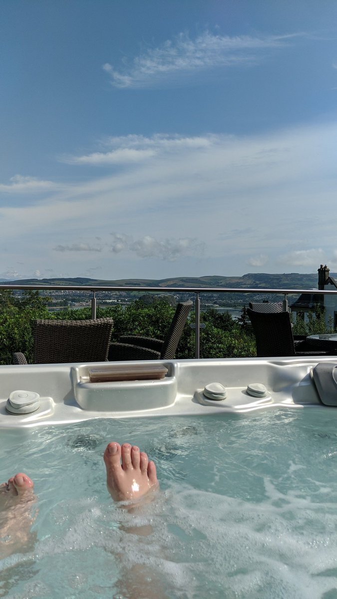 <a href="/gleddoch/">Gleddoch Hotel & Spa</a> what a view 😍