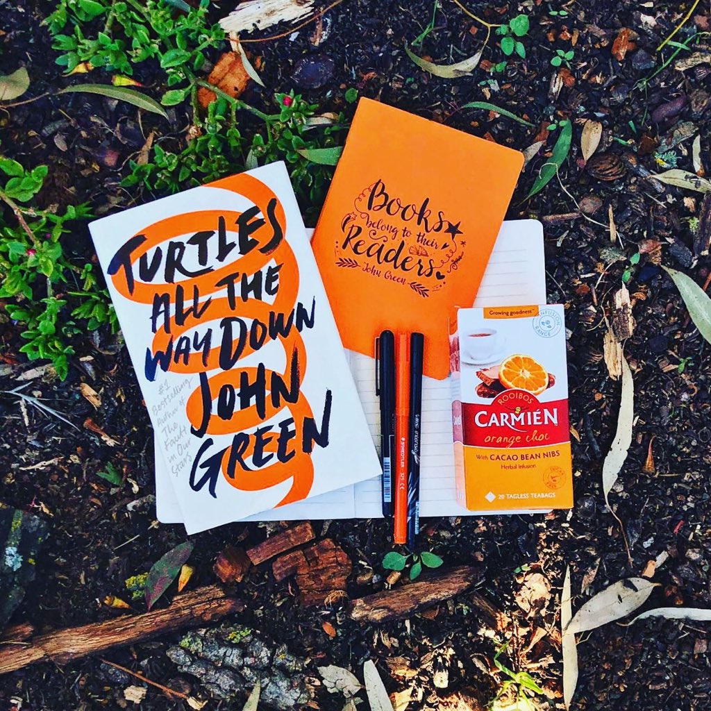 Last chance to get those entries in to #WIN the ultimate #winterwarmer pack featuring a book and tea hamper as part of our #CarmiénCollab with <a href="/rubyraereads/">Ruby</a>! To get your entries in, simply hop on over to her Instagram account and find the competition post...