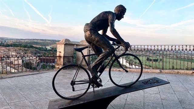 El Ayuntamiento quiere que la estatua de Bahamontes esté lista “lo antes posible” 30diastoledo.es/el-ayuntamient…