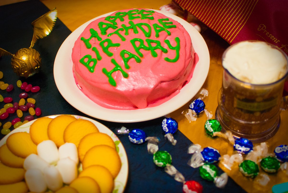 やさいの菜 Sai ハリポタ ハリー お誕生日おめでとう ずっーーーと大好き ハグリッドがくれたケーキもいい感じに出来ました Harry Happybirthday