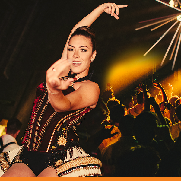 gabaritoeforma's tweet photo. Vem com a Gabarito e Forma 🍾💥

#GabaritoEForma #Formatura #Kalango #Eventos #FestadeGala #ColacaodeGrau #ReinventandoFormaturas #RJ #Festa https://t.co/wPiRzAVGd6