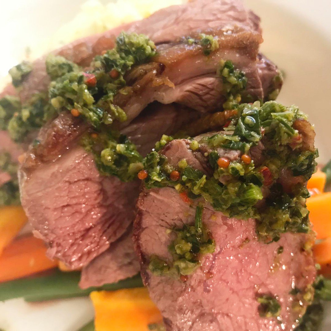 FoxAtPeasemore's tweet photo. A little something to get those tastebuds tickled for tomorrow:

Rump of lamb served with rosemary mash &amp; mint verde 🐑

#TheFoxatPeasemore #RumpOfLamb #NewburyPubs #PlacesToEatNewbury #FoodPorn https://t.co/0YRUO6aNsi