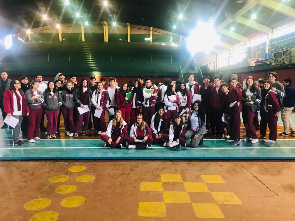 noelialeyria's tweet photo. Proyecto socio comunitario Barrio San Jorge con alumnos de 5° año. Trabajo en red Colegio Madre de la Misericordia y Subsecretaría de Enlace Educativo Deportivo
@RafaMorgenstern @ivonneaqui @maidanamis @noelialeyria @SullyMedina6 https://t.co/mJNtwEKLQX