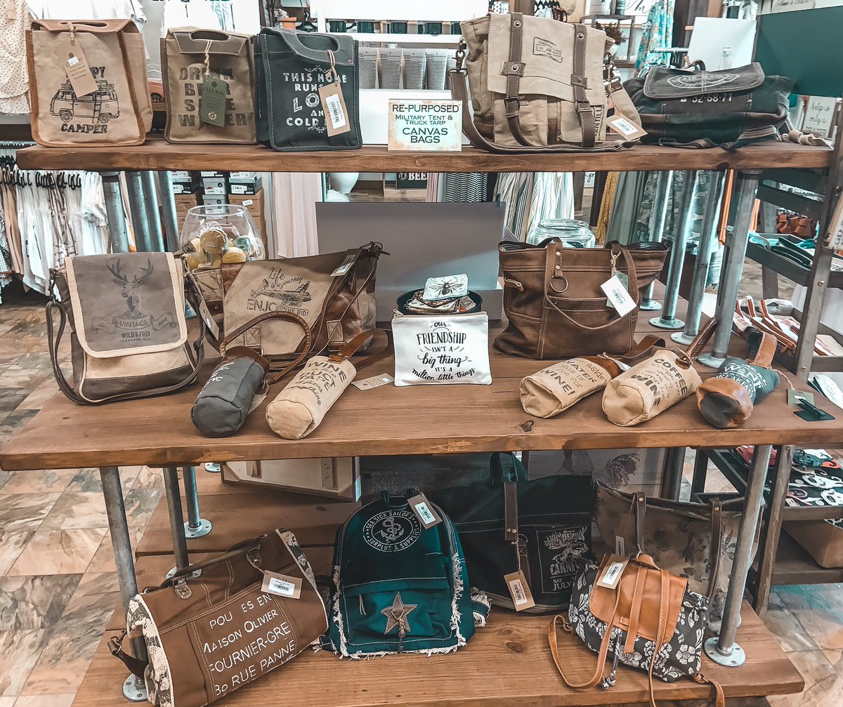 Look at this selection 🤩
Come shop our re-purposed tent & truck tarp canvas bags ‼️
Everything from purses, backpacks, wine holders, beer holders, makeup bag, coin bag, and travel bags 😍
#boutiqueshopping #tarpbags #summershopping