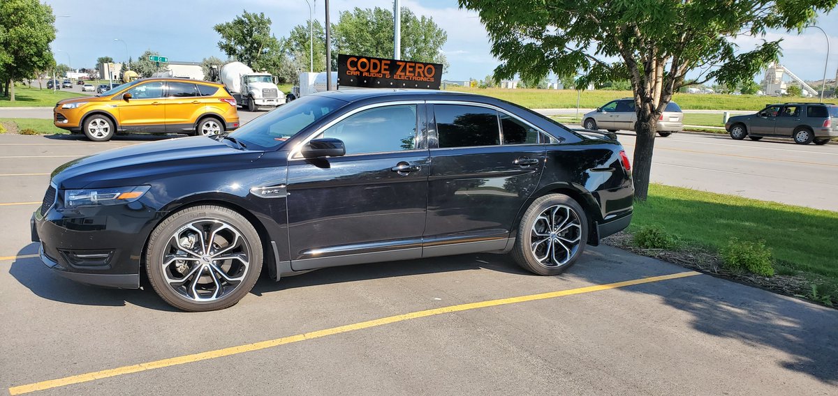 CodeZeroFargo's tweet image. Yesterday we tinted this 2016 Ford Taurus SHO 50% on the front windows, and 5% on the rear!
#codezero #czdoesit #windowtint #Ford #Taurus