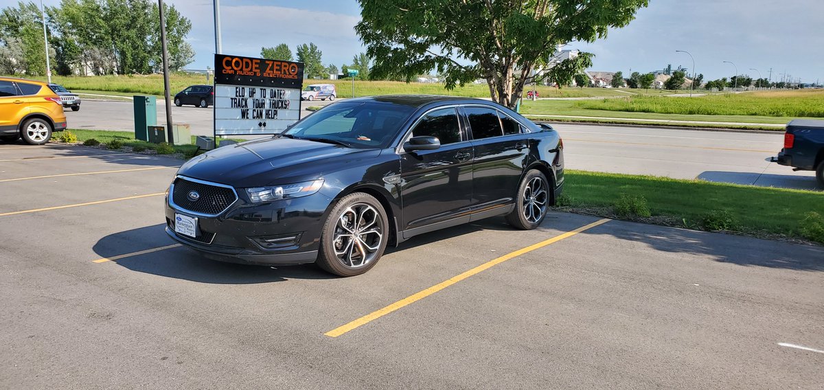 CodeZeroFargo's tweet image. Yesterday we tinted this 2016 Ford Taurus SHO 50% on the front windows, and 5% on the rear!
#codezero #czdoesit #windowtint #Ford #Taurus