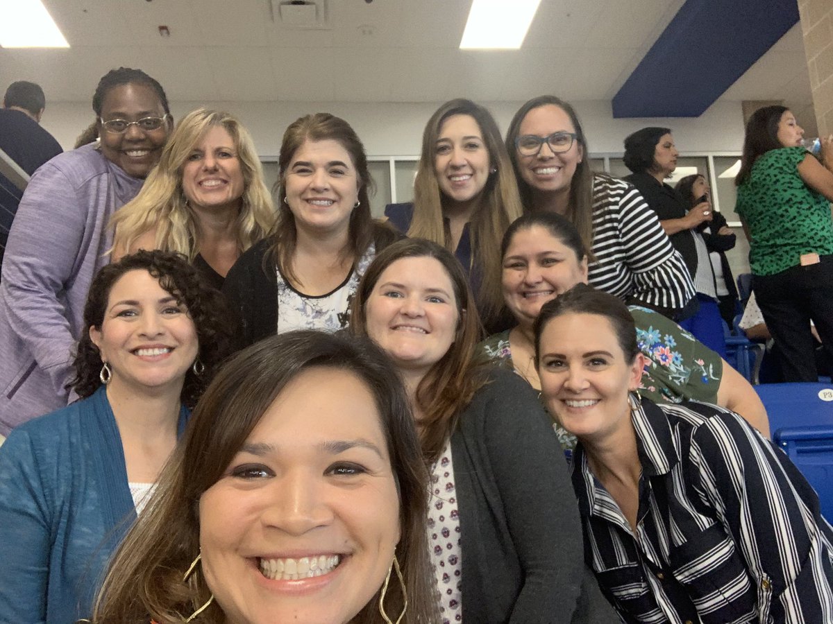 MsAnaGonzalez's tweet photo. Galm Reunion at Leadership Institute #NISDLI2019 #onceadolphinalwaysadolphin https://t.co/CqbCEuiHlV