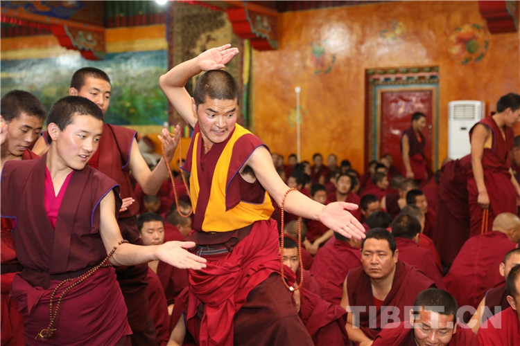 DSDefen's tweet image. 十一世班禅在扎什伦布寺举行佛事活动
tinyurl.com/PanchenLama

#India #Tibet #China #Nepal #FreeTibet #rangzen #Tibetans #TheLieLama #DalaiLama #TibetanBuddhism #Beijing #DorjeShugden #buddhists #zen #compassion #Dharma #teacher  #life #WorldNews #Time #nature  #PanchenLama #Wisdom