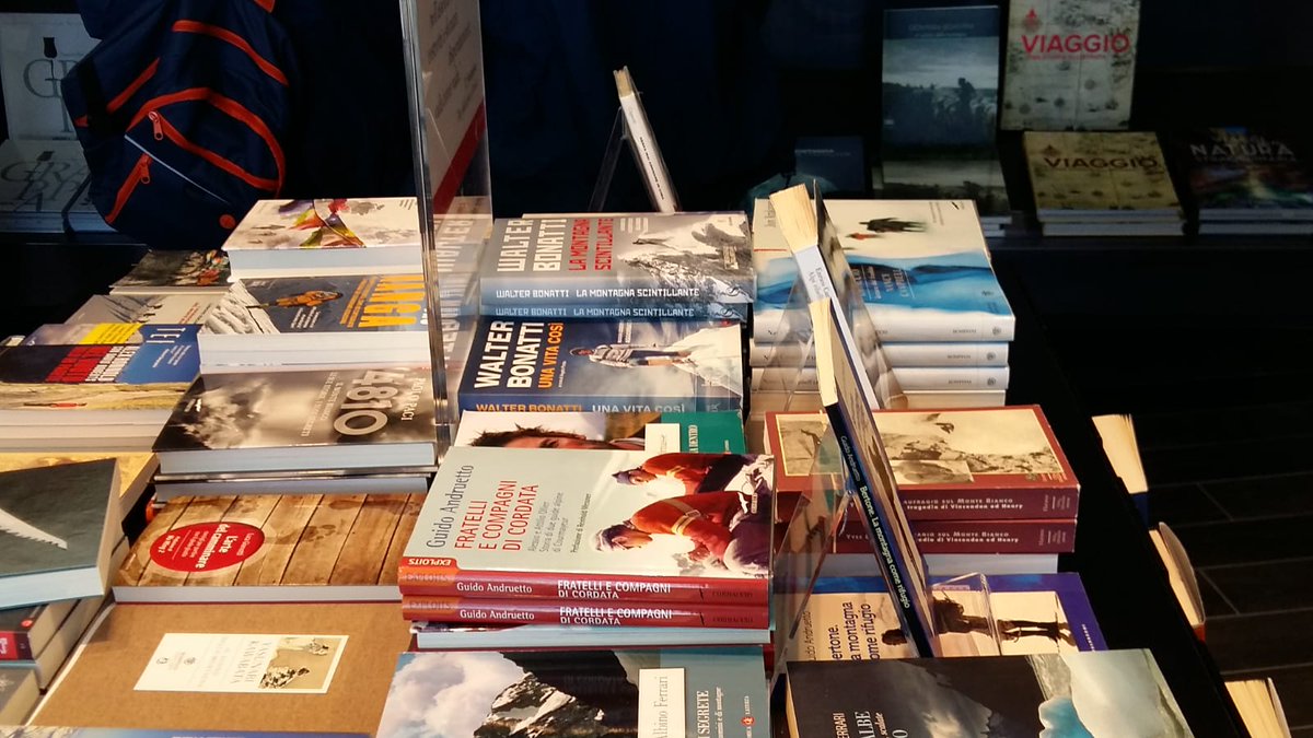 BDprint_it's tweet photo. #BDprint #laFeltrinelli3466 #lalibreriapiualtadEuropa
#LaFeltrinelliSkyWay #montebianco #laFeltrinelli #montblancfamily @LaFeltrinelli @BDprint_it
La nostra passione per i libri sempre e ovunque !!!
photo©https://t.co/Ksv18dfgFk https://t.co/T9X1A0G5VD