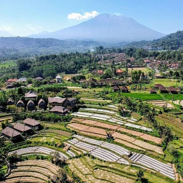 Aerial #view of #Sidemen 's #ricefields and #Mount #Agung #gunungagung #Bali #Indonesia #travel #travelphotography #dronography #dji #spark #drone #photography #dronephotography #sky #wanderlust