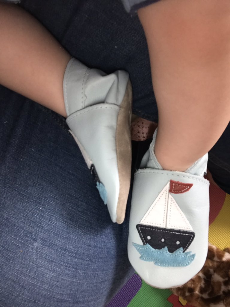 reunmoosmummy's tweet image. @inchblue baby’s new shoes arrived this morning #inchblue #newshoes #growingup really impressed with the fast postage!