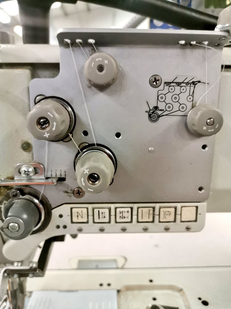 jayssmrs's tweet image. Spot the mistake 🤔

Pictures are a universal language but sometimes.... Well we don&apos;t really know 😂

#sewing #production #Durkopp