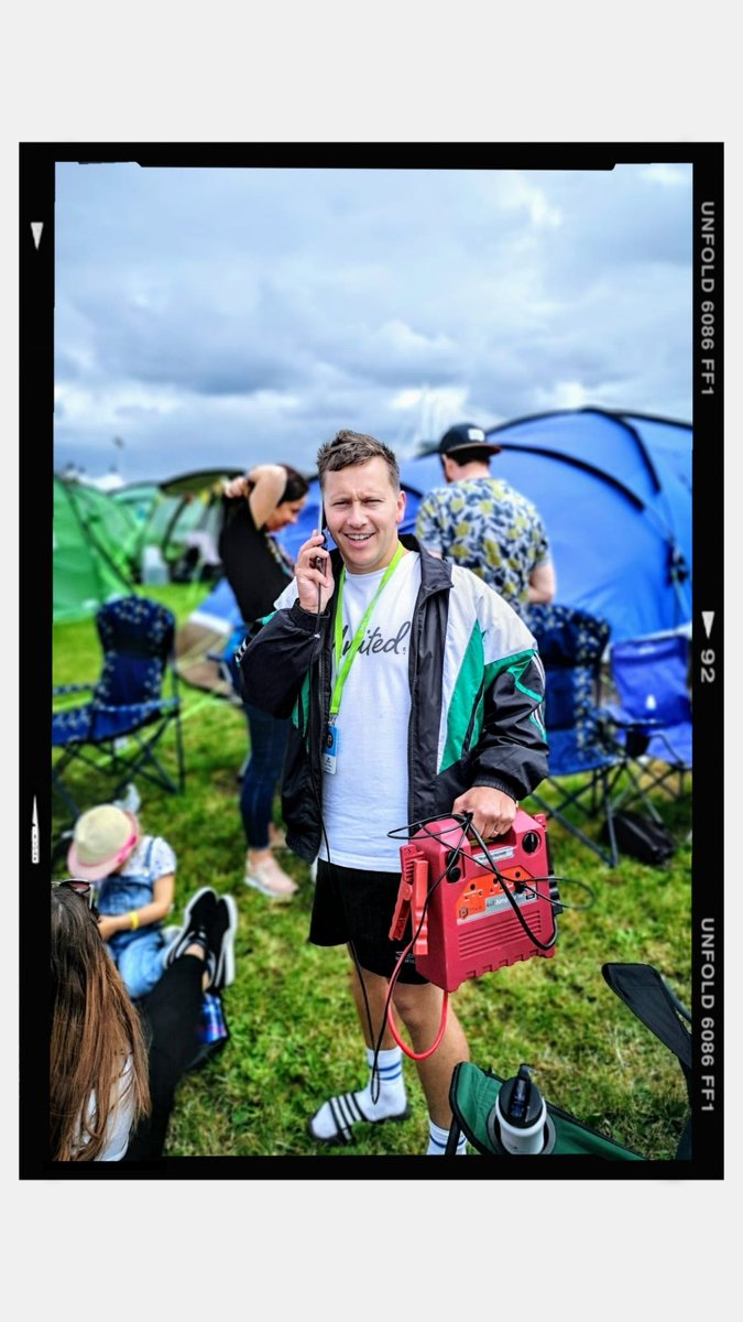 DAY OFF! Time to charge up those phones 🕤📱🔌