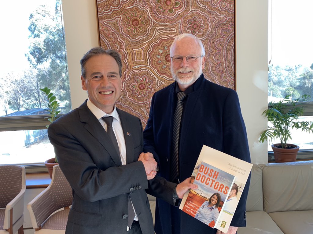 Thanks @GregHuntMP for your ongoing determination and support to improve health outcomes for remote and rural communities 
#FACRRM #RuralGeneralist