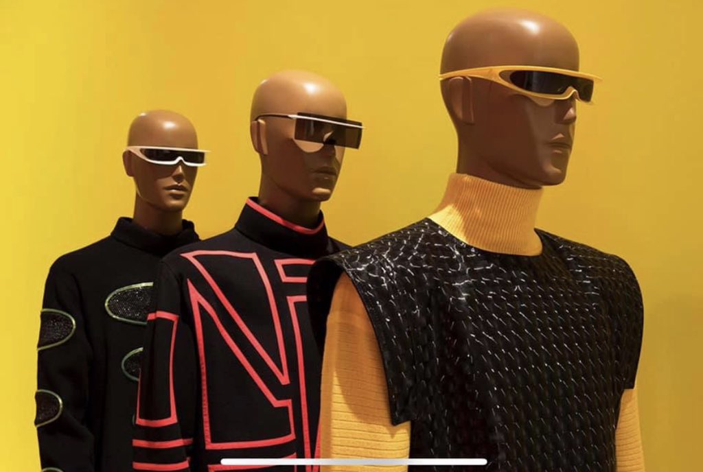 12. Моды на майнкрафт. Ирис ван херпен 2023. Мод future. Мода в будущем.