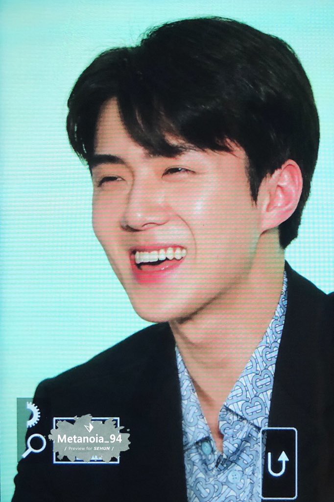 EXOGlobal's tweet photo. [PREVIEW] 190730 #SEHUN @ What A Life - 1st Mini album Fansign in Qingdao #EXO_SC
Cr: Metanoia_94

#MGMAVOTE #EXO @weareoneEXO https://t.co/NsGyFxdDNl