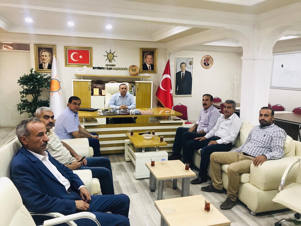 Ubadi Aşireti Kanaat Önderlerinden <a href="/ABagk/">ahmet başgök 🇹🇷</a> bizleri ziyaret ettiler. Her türlü konuda yanımızda olduklarını söylediler.

Gönül birlikteliğimiz olan Ak davaya Gönül veren hemşerilerimizle gönül muhabbetiyle ilçe başkanlığımızdayız...

<a href="/fahrettinaltun/">Fahrettin Altun</a> <a href="/erkankandemir/">Erkan Kandemir</a> <a href="/byildiz63/">Bahattin Yıldız 🇹🇷</a>