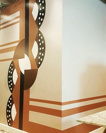 inkmillstudio's tweet photo. Art Deco inspired printed vinyl, sits as a feature wall within the eclectic interior of Dough Lover diner, Brighton.

#printedvinyl #interiordesign #featurewall #brightonbusiness #inkmillvinyl #doughloverdiner https://t.co/pjC74QxIlB https://t.co/RJO8JLkDQe