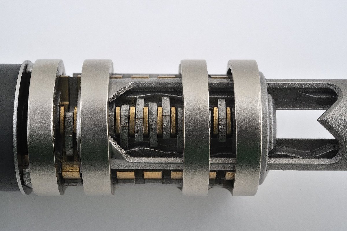 thestealthkey's tweet photo. Focus on this perfect symphony. All 14 discs move one after another every moment you insert the Stealth Key into its Stealth cylinder.
#stealthsystem #stealthkey #thekey #urbanalps #security #schlüsseldienst #sicherheitsdienst https://t.co/mlErMW3EQp