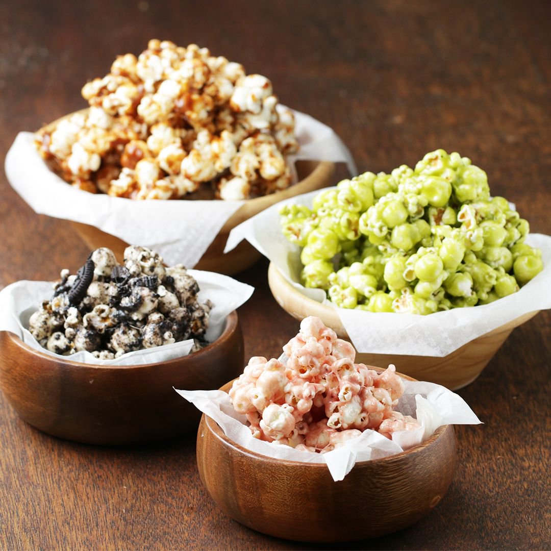 Tasty Japan アレンジ無限 キャラメルポップコーン の作り方 フライパンにバター50gを入れて火にかけ 溶けたらマシュマロ50gを加えてきつね色になるまでかき混ぜる ポップコーンを加えて絡め キッチンペーパーの上で冷ましたら完成 きつね色に