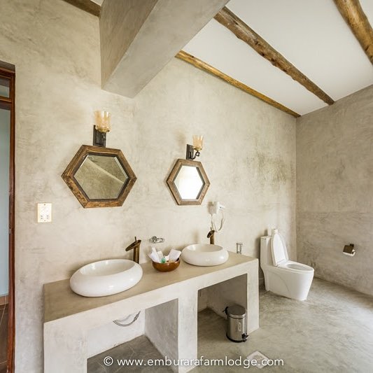 We received this compliment from several of our guests: 

'There's something quite impressive, sexy and sleek about your lodge's bathrooms!' 

@emburara loves to hear from our guests & thrive to provide the best experience possible.
#EmburaraFarmLodge #lifeonthefarm #travelreview