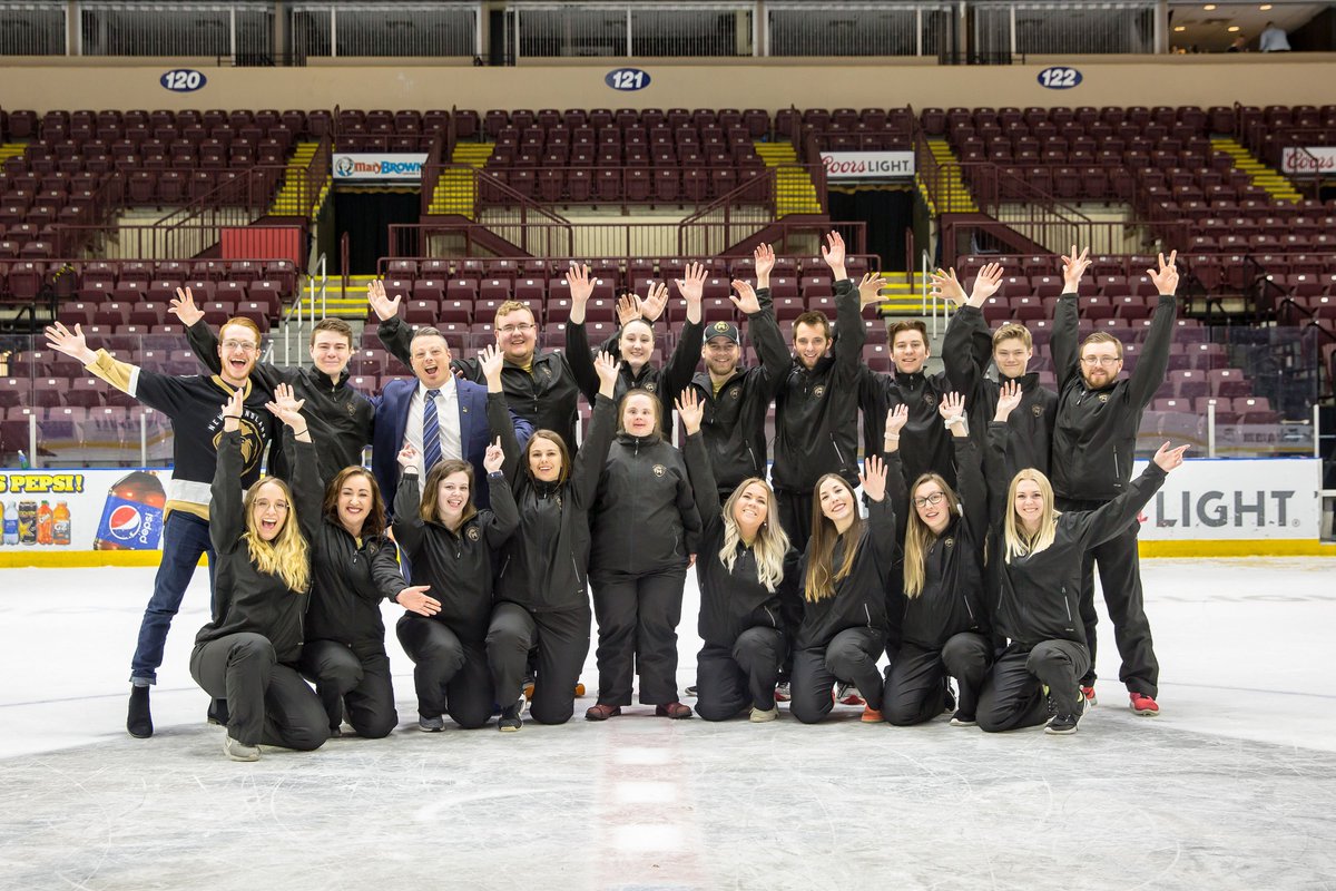 NLGrowlers's tweet photo. Hey 👋

Want the BEST part-time job EVER!?

We are looking for energetic, enthusiastic, hockey-loving, puppy petting game night staff for the upcoming season. This is your chance to JOIN THE TEAM.

All the details --> https://t.co/RiPsN9tZ1D

#StandOnGuard https://t.co/dKkrWK7eHr