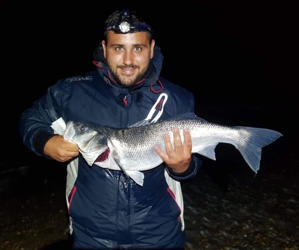 Ashley Littlejohn with a 10lb+ bass caught this week from a local Sussex beach. Well done Ashley!! 😀 #bassfishing #bass #sussexfishing #pevensey #Eastbourne