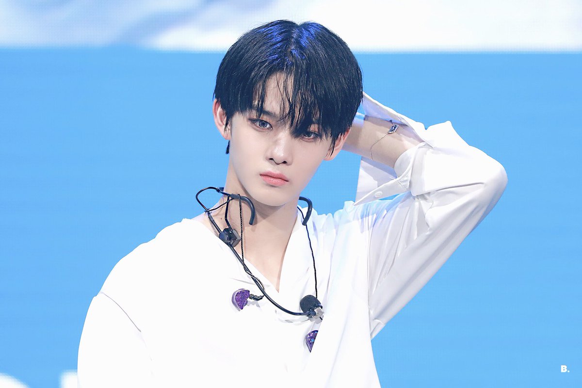 bbb_0510's tweet photo. 190724 CIX 쇼케이스 대박적미남
#배진영 #BAEJINYOUNG #CIX https://t.co/qMqz8l8StS