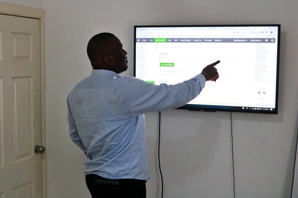 UnlockingWAT's tweet photo. #womenintech Update:
The lesson on creating forms in JavaScript was challenging.
With support from @Sir_BrianAO and extra practice hours, our #womenintech will pull through. Definitely.
#WomenWhoCode
#100daysofcode
#javascript
#softwaredevelopment
#UWAT2019
#DevelopmentStage https://t.co/3ndOzshqN1