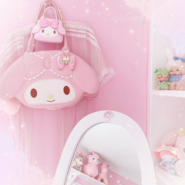 🌸Some of the My Melo details in my room~୨୧♡˚₊✩ I love her sm..(⸝⸝o̴̶̷᷄  o̴̶̷̥᷅⸝⸝) 🌸