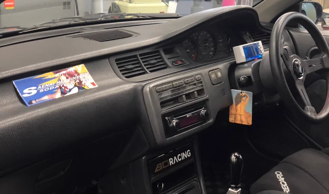 次の冬コミグッツで、これは身内用だけど車に貼れる箱ステ作りたい
(作りたい詐欺何回め!) 