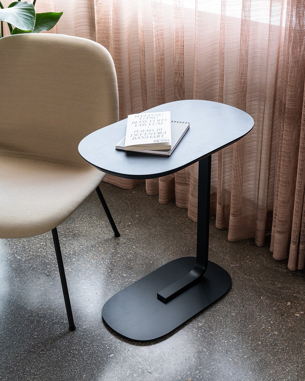 Muuto relate side table outlet