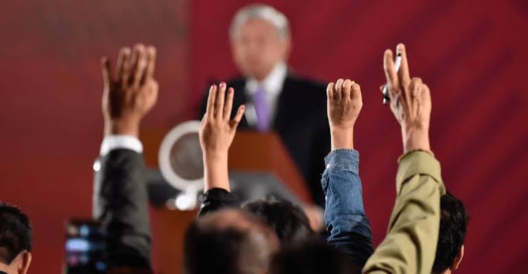 ¿Qué es la #LeyGarrote? 🗣Este fin de semana, los diputados del Congreso en Tabasco 👉🏻aprobaron una inciativa que castigará de 10 a 20 años de cárcel a quienes se manifiesten con marchas o bloqueos en contra de obras públicas. 
Fuente: Excélsior 
bit.ly/2MmWpvE