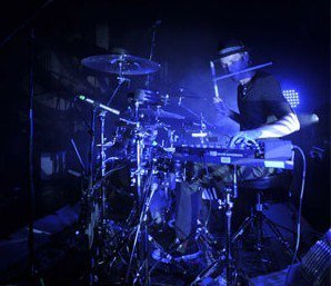 Happy birthday to Third Eye Blind\s Brad Hargreaves!  